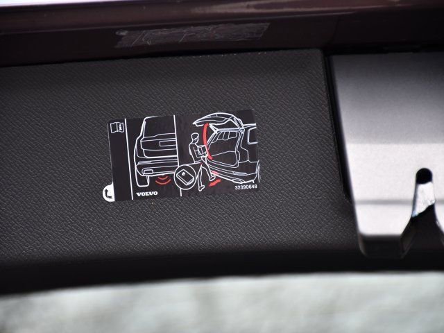 New 2025 Volvo XC90 T8 Plus w/ Protection Package Premier image 29