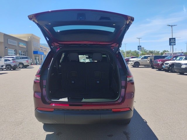 New 2025 Jeep Grand Cherokee L Altitude image 17