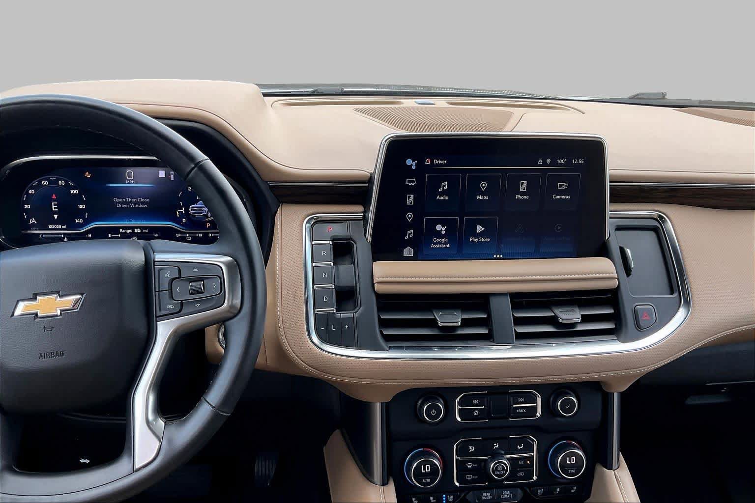 Used 2023 Chevrolet Suburban Premier AWD/4WD image 7
