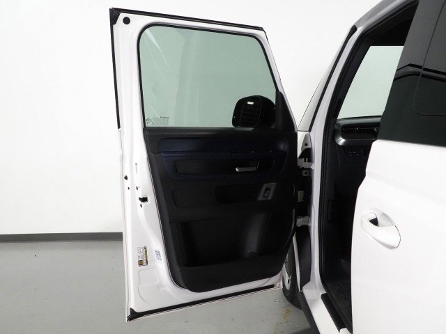 Used 2025 Volkswagen ID. Buzz Pro S image 57