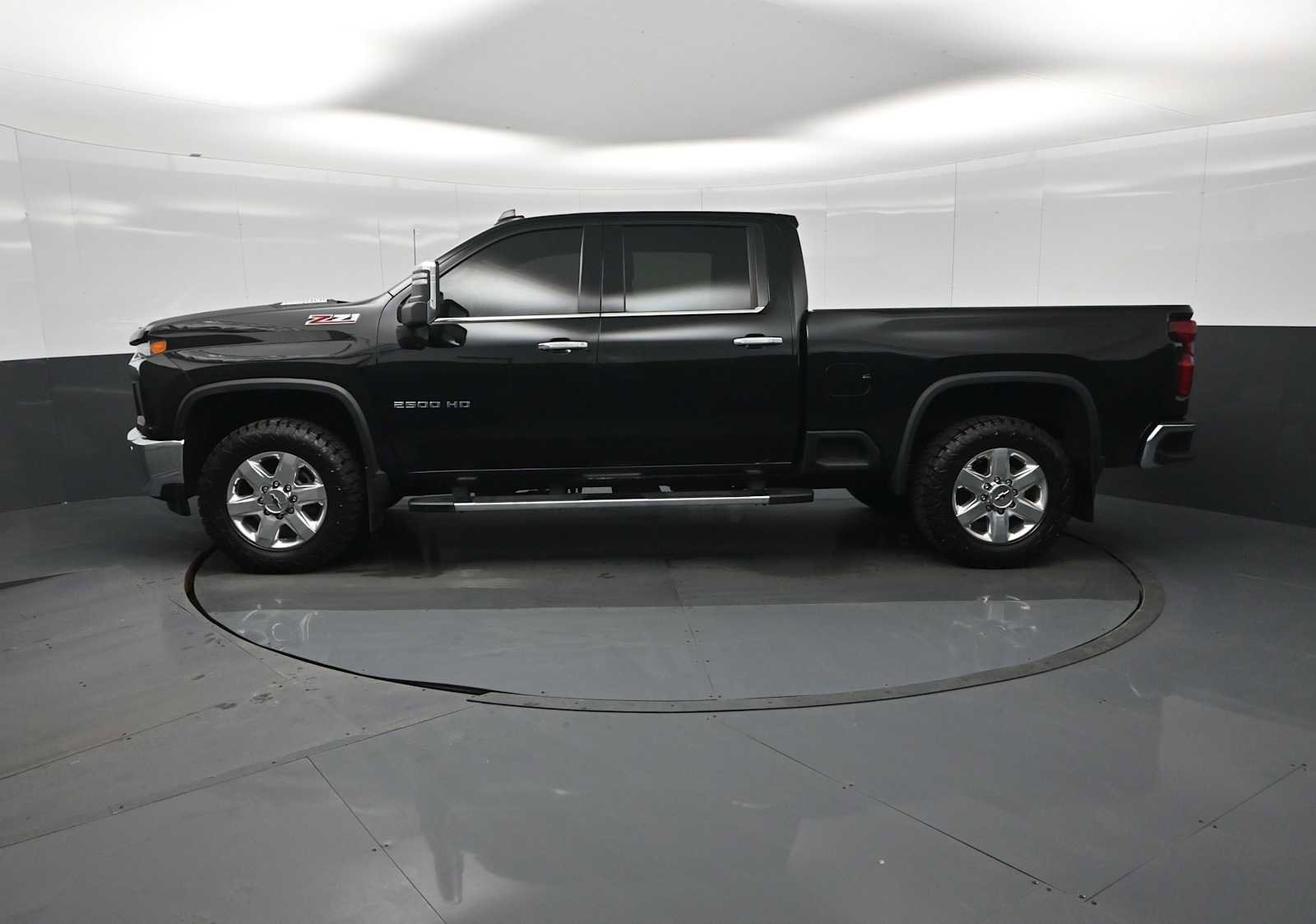 Used 2020 Chevrolet Silverado 2500 LTZ w/ LTZ Plus Package image 6