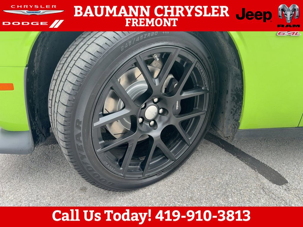 Used 2015 Dodge Challenger R/T Scat Pack w/ Leather Interior Group image 24