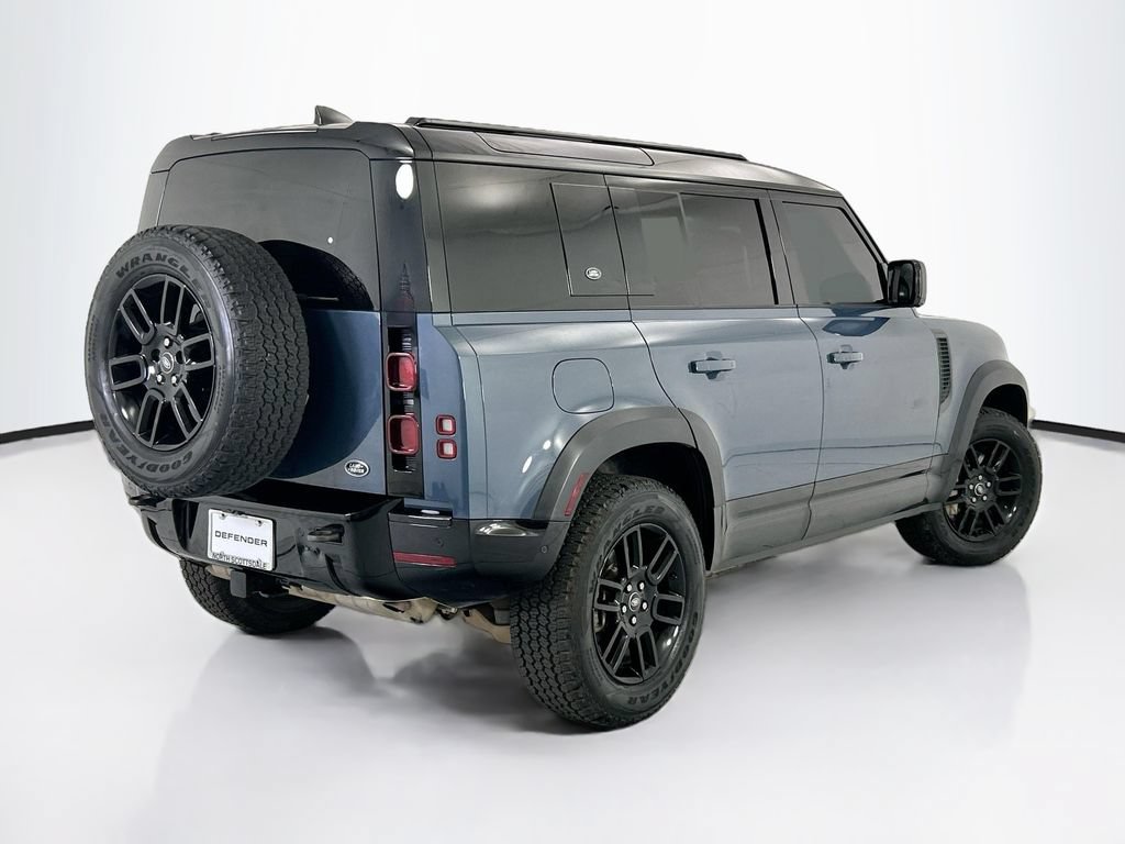 Used 2023 Land Rover Defender 110 X-Dynamic SE AWD/4WD image 5