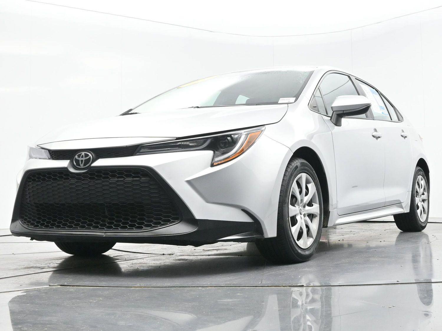Used 2022 Toyota Corolla LE FWD image 41