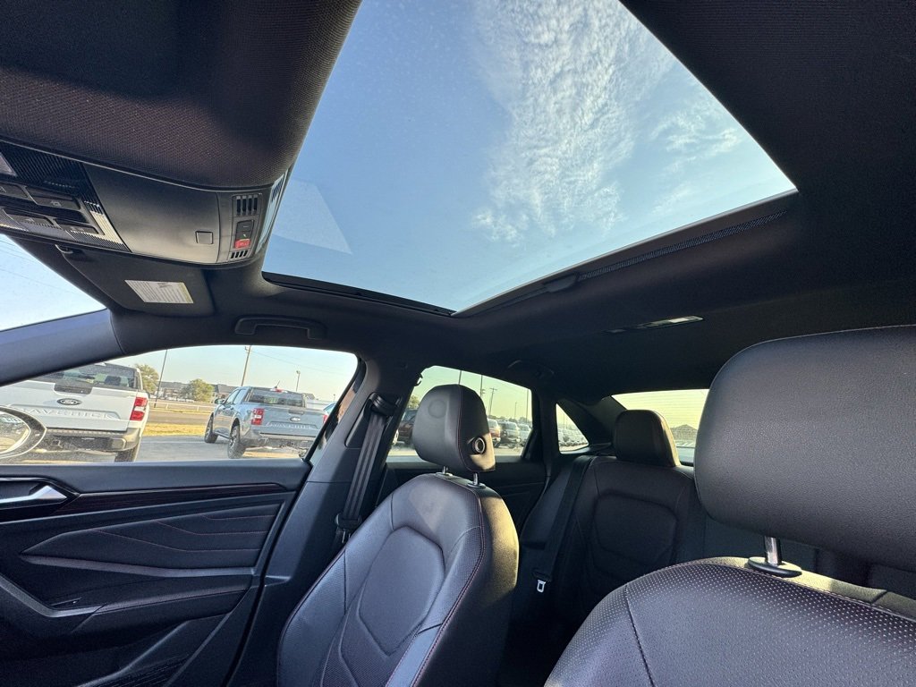 Used 2024 Volkswagen Jetta GLI Autobahn w/ GLI Black Package image 18