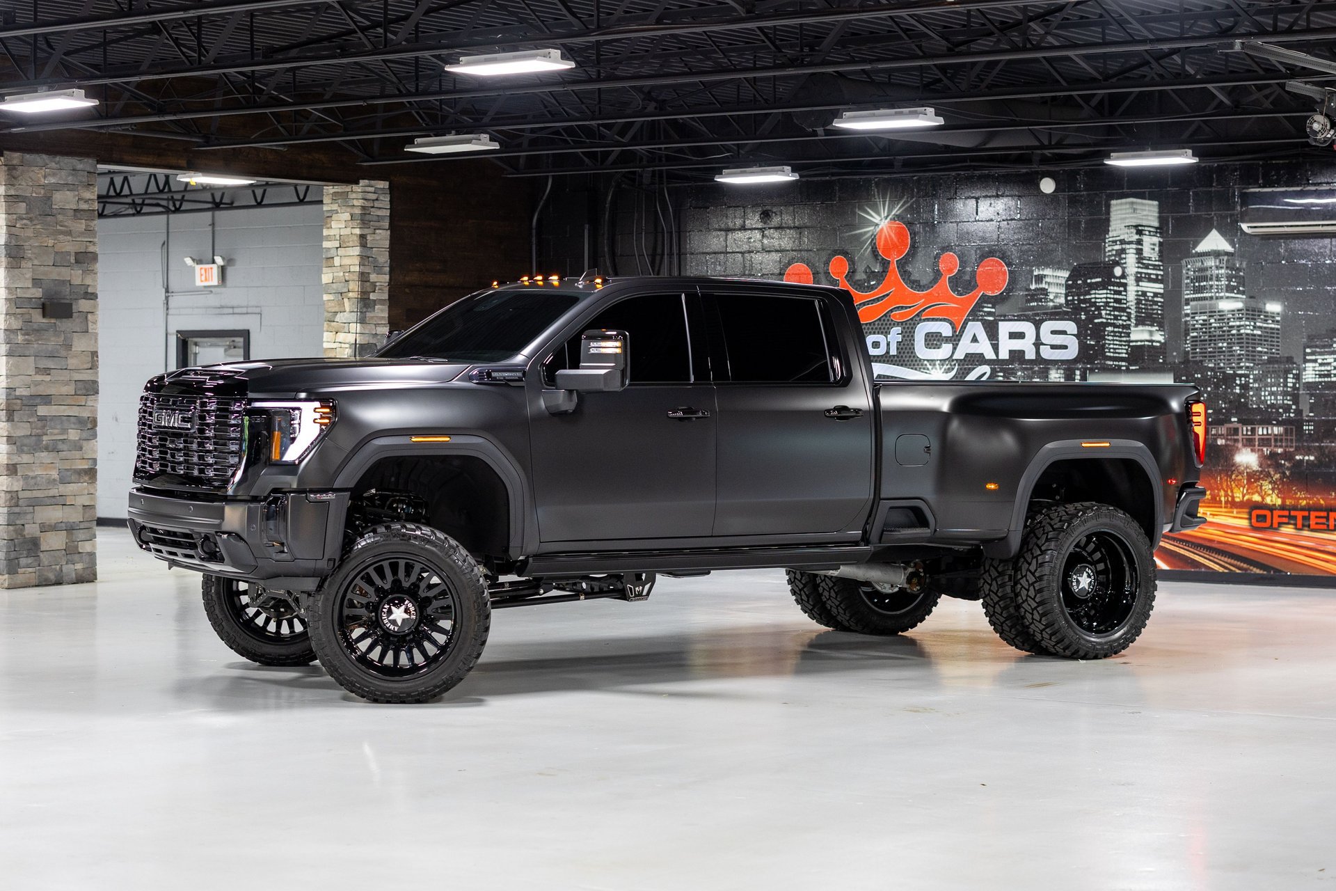 Used 2026 GMC Sierra 3500 Denali Ultimate AWD/4WD image 3