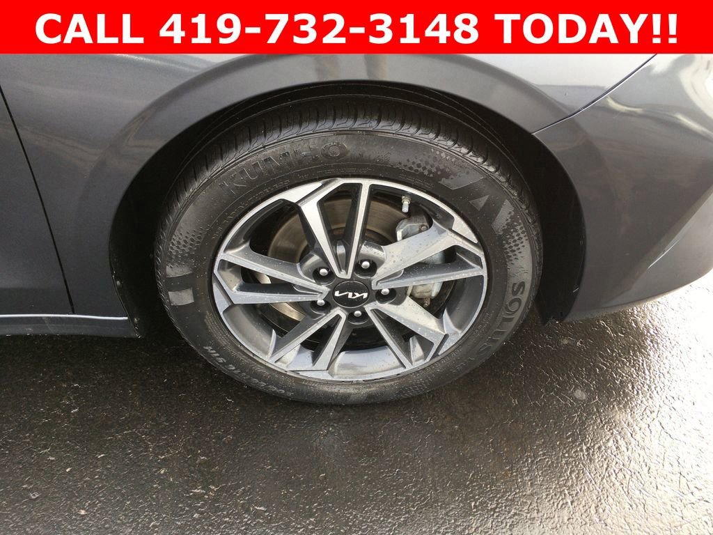 Used 2022 Kia Forte LXS w/ LXS Technology Package image 29