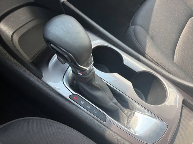 Used 2022 Chevrolet Malibu LS FWD image 24