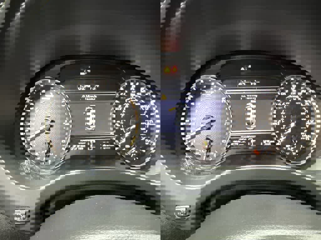 Used 2023 INFINITI QX50 Luxe image 16