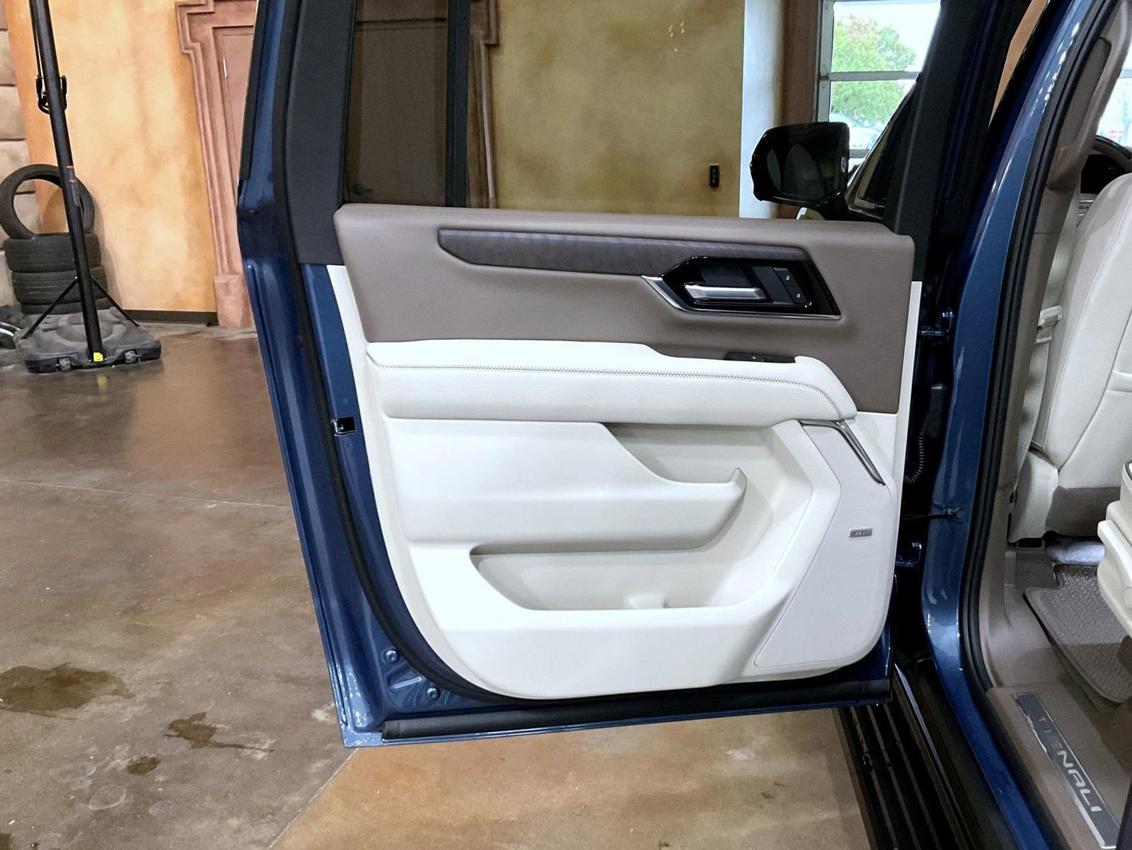 New 2026 GMC Yukon XL Denali image 22