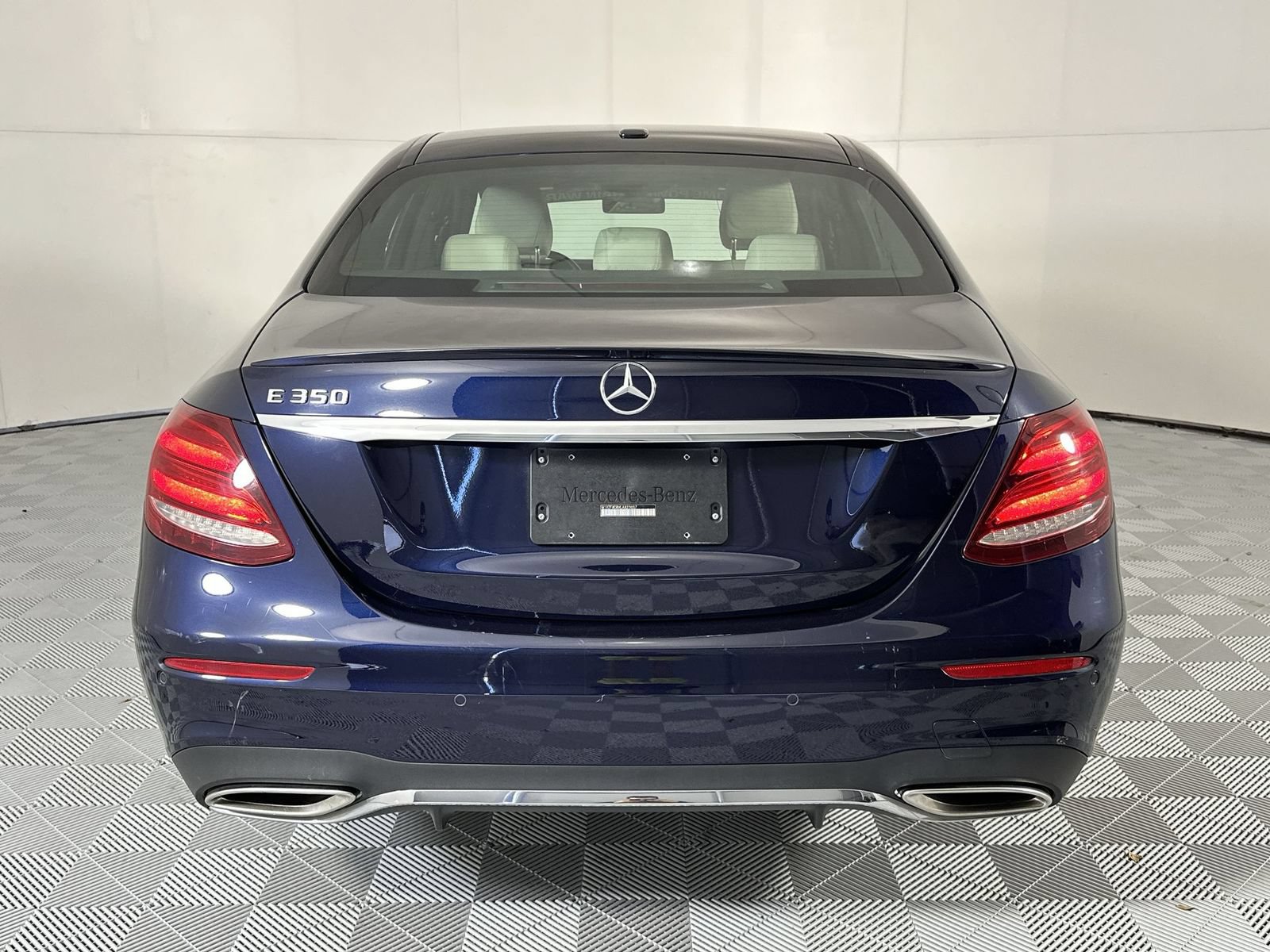 Used 2020 Mercedes-Benz E 350 Sedan image 7