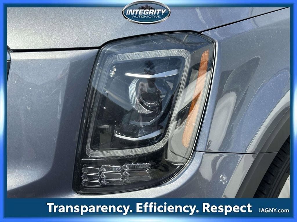 Certified 2022 Kia Telluride S image 6