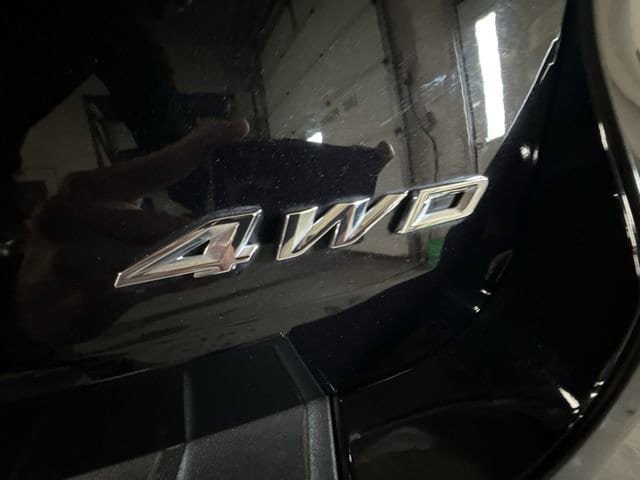 Used 2023 Ford Explorer Limited AWD/4WD image 22