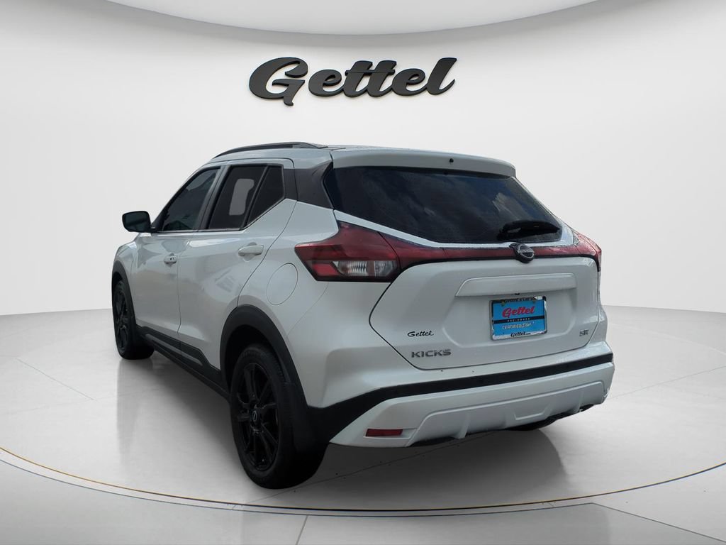 Certified 2024 Nissan Kicks SR w/ SR Premium Package FWD image 6