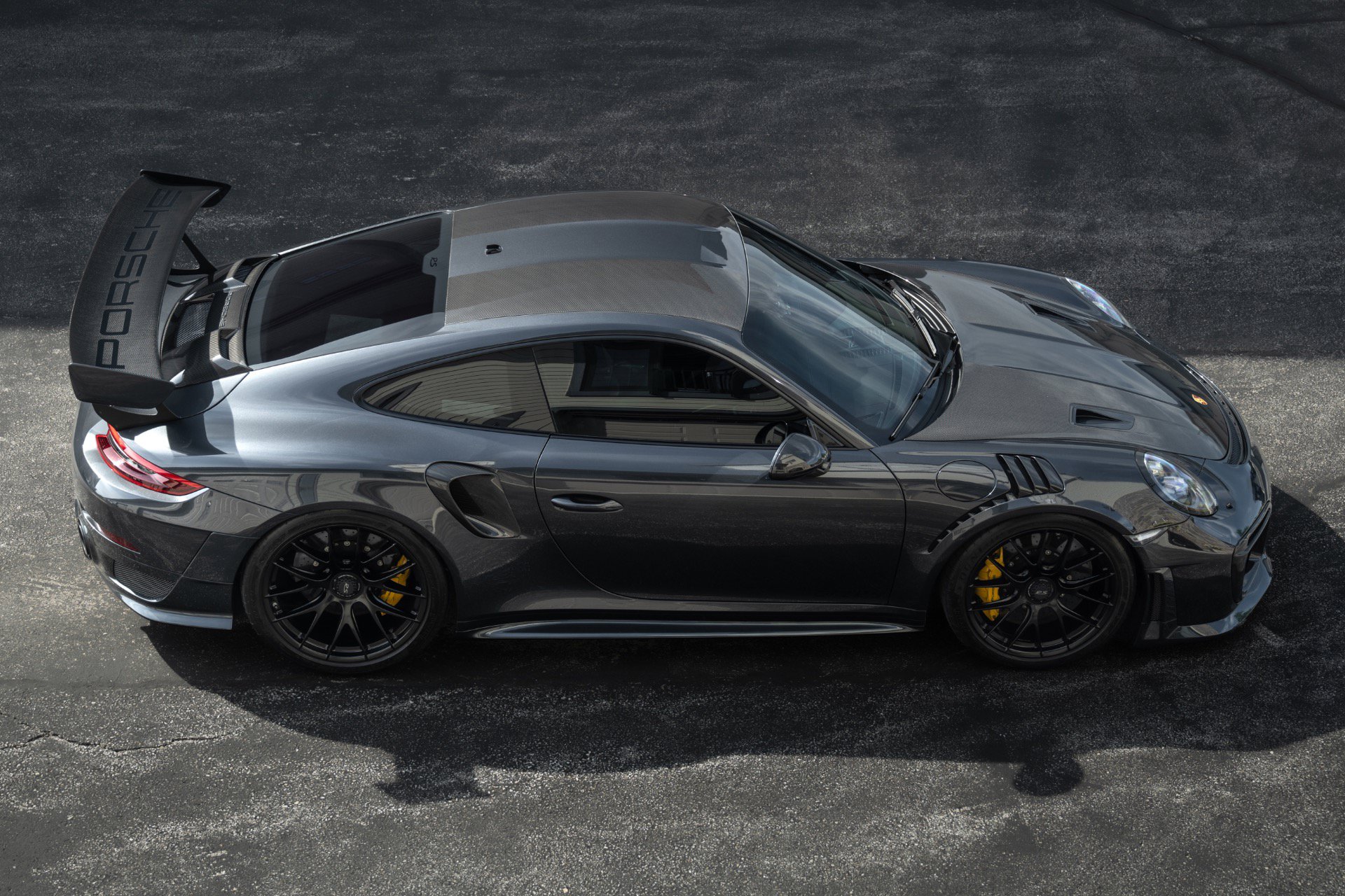 Used 2018 Porsche 911 GT2 RS RWD image 17