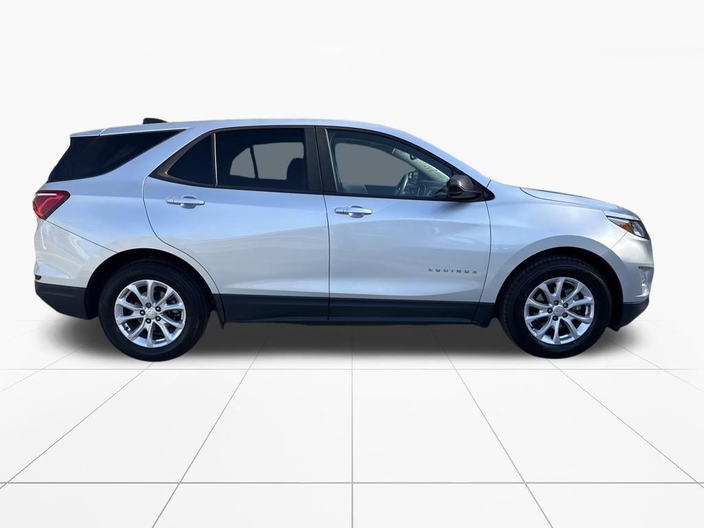Used 2020 Chevrolet Equinox LS w/ LPO, Cargo Package image 11