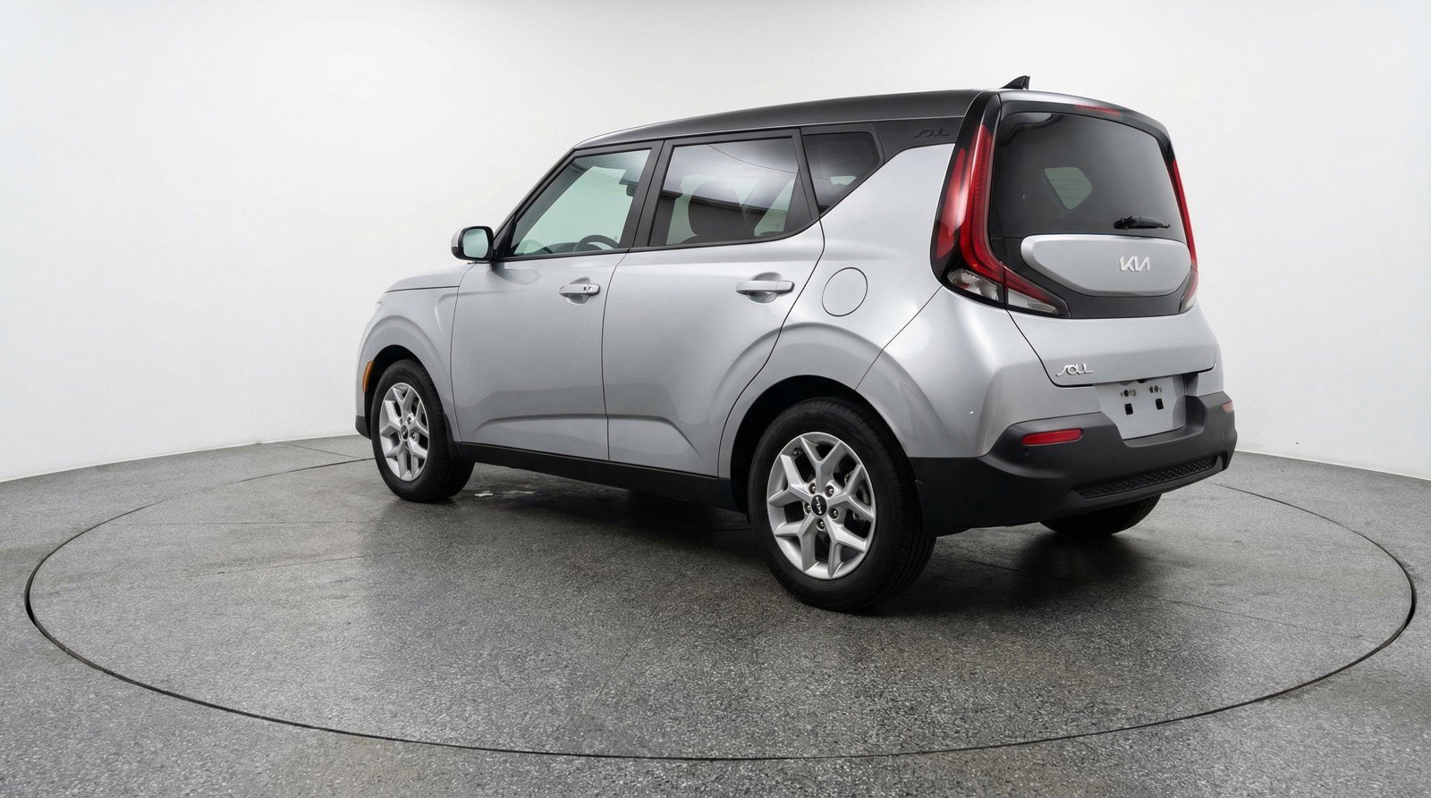 Used 2025 Kia Soul LX w/ LX Technology Package FWD image 6