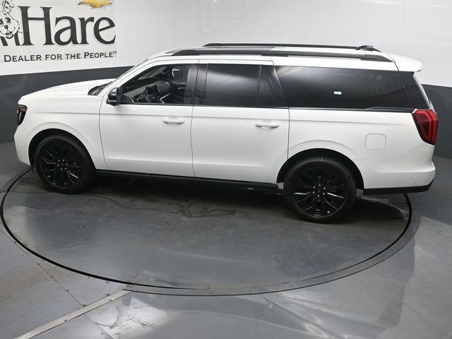 Used 2025 Ford Expedition Max Platinum w/ Stealth Appearance Package AWD/4WD image 45