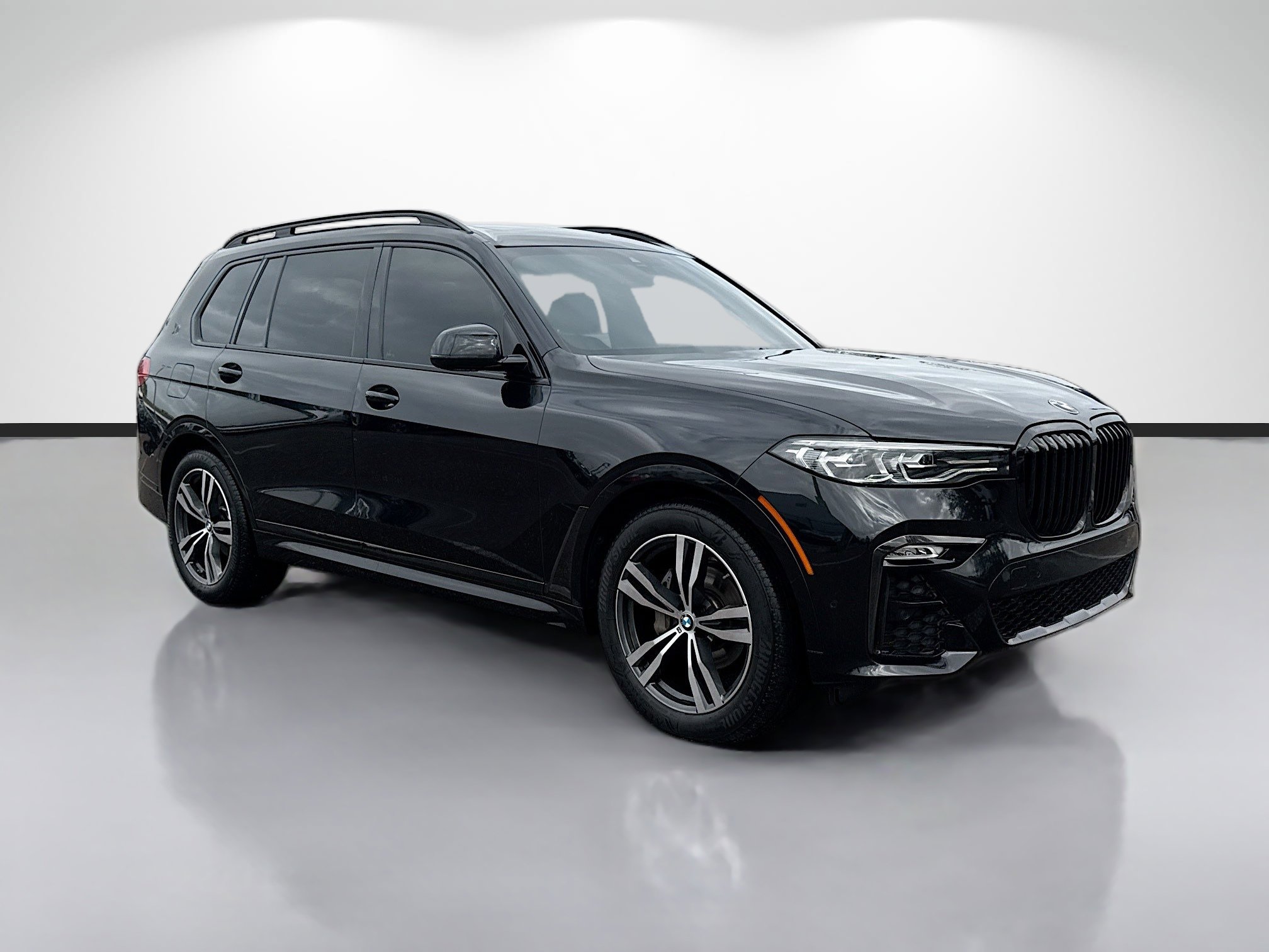 Used 2021 BMW X7 xDrive40i w/ M Sport Package image 1
