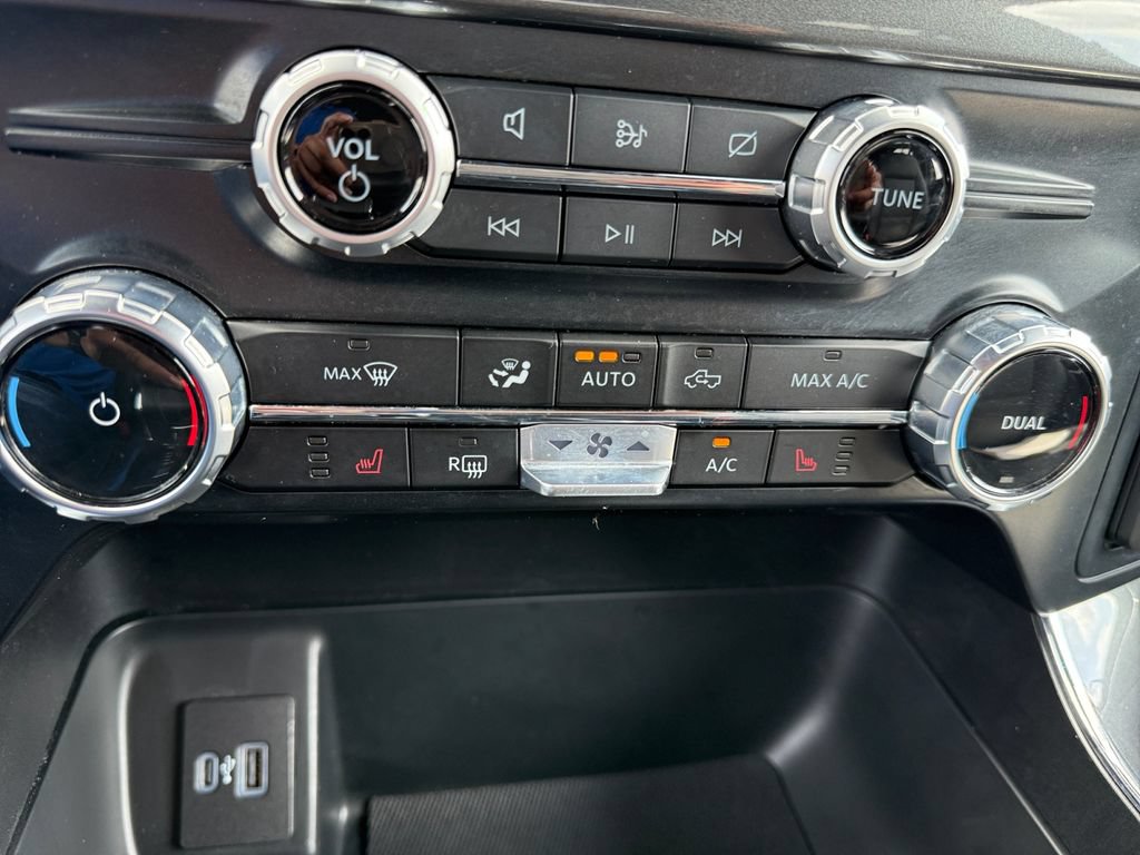 Used 2023 Ford F150 XLT w/ Equipment Group 302A High AWD/4WD image 19
