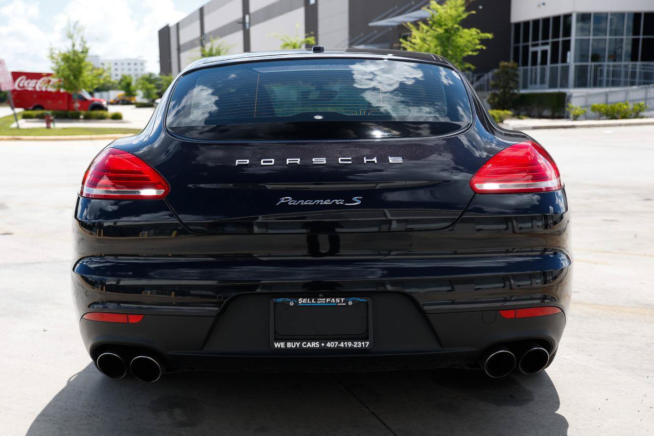 Used 2014 Porsche Panamera S RWD image 7