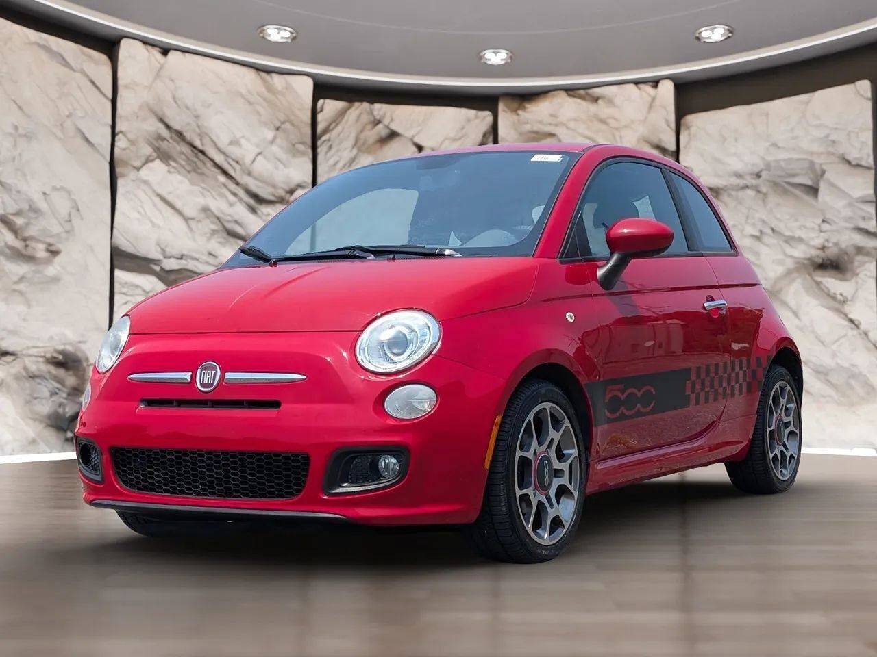 Used 2013 FIAT 500 Sport FWD image 2
