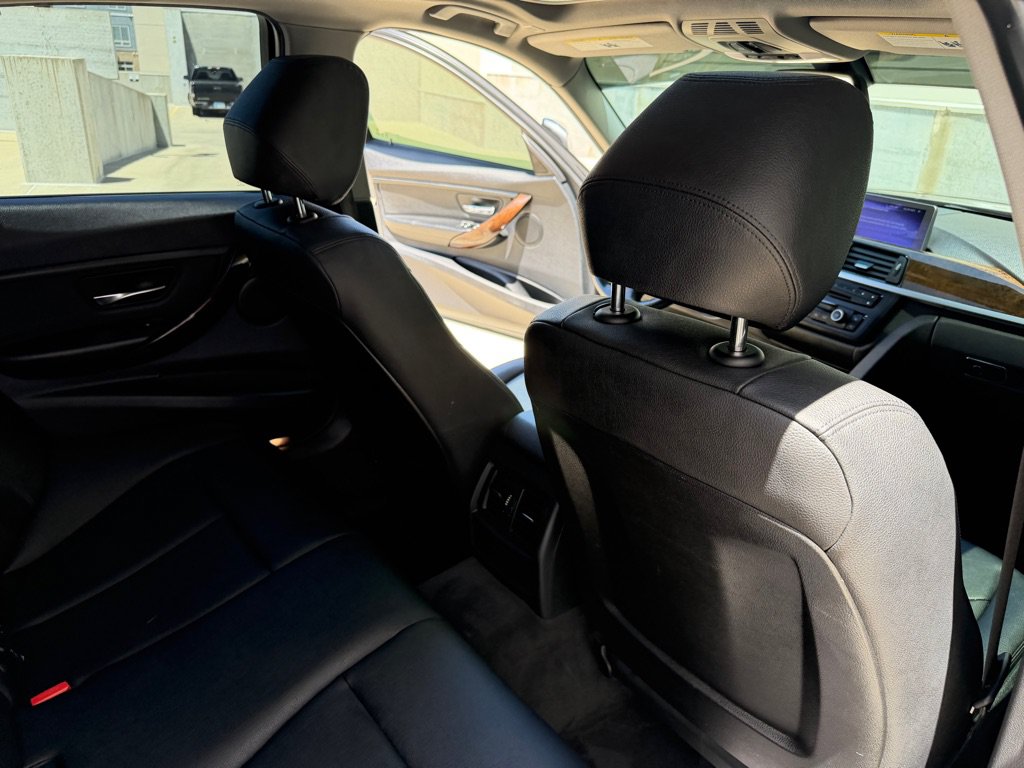 Used 2015 BMW 320i xDrive Sedan AWD/4WD image 26