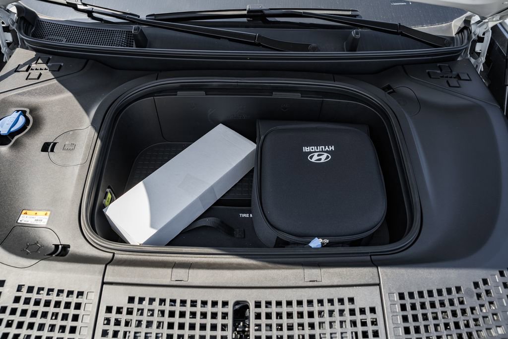 New 2026 Hyundai Ioniq 9 SEL image 17