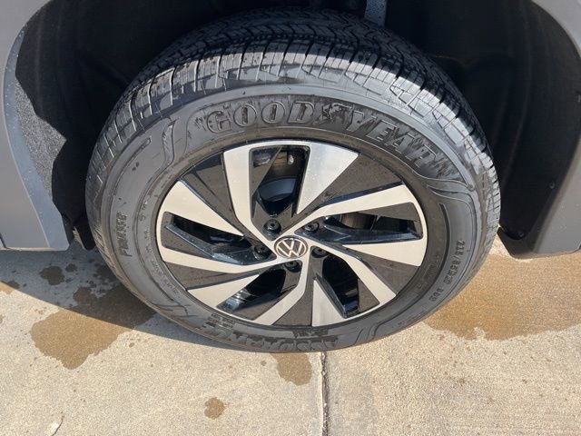 New 2026 Volkswagen Tiguan S AWD/4WD image 11