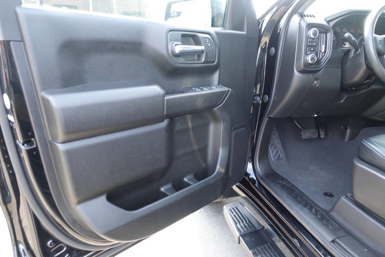 Used 2023 GMC Sierra 1500 Pro w/ Graphite Edition image 13