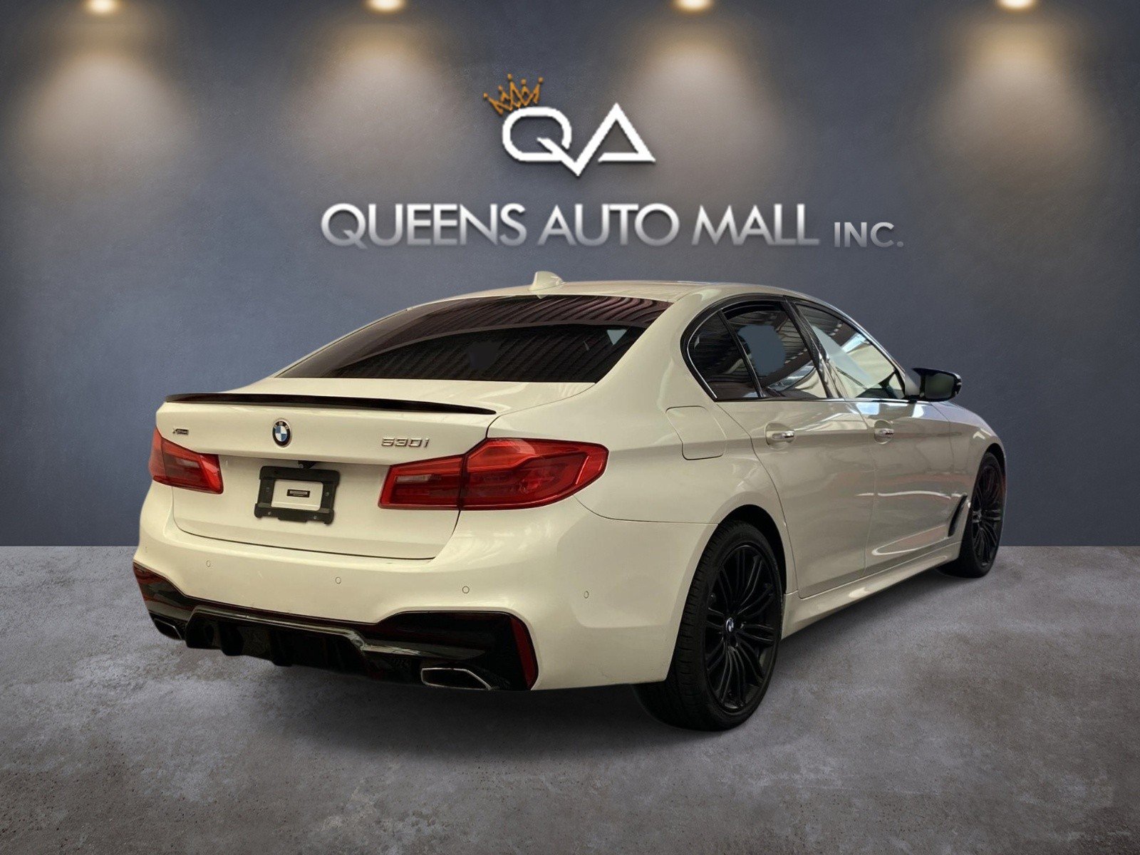 Used 2017 BMW 530i xDrive AWD/4WD image 6