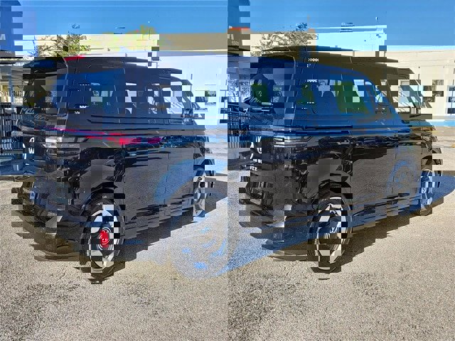 New 2025 Volkswagen ID. Buzz Pro S image 2