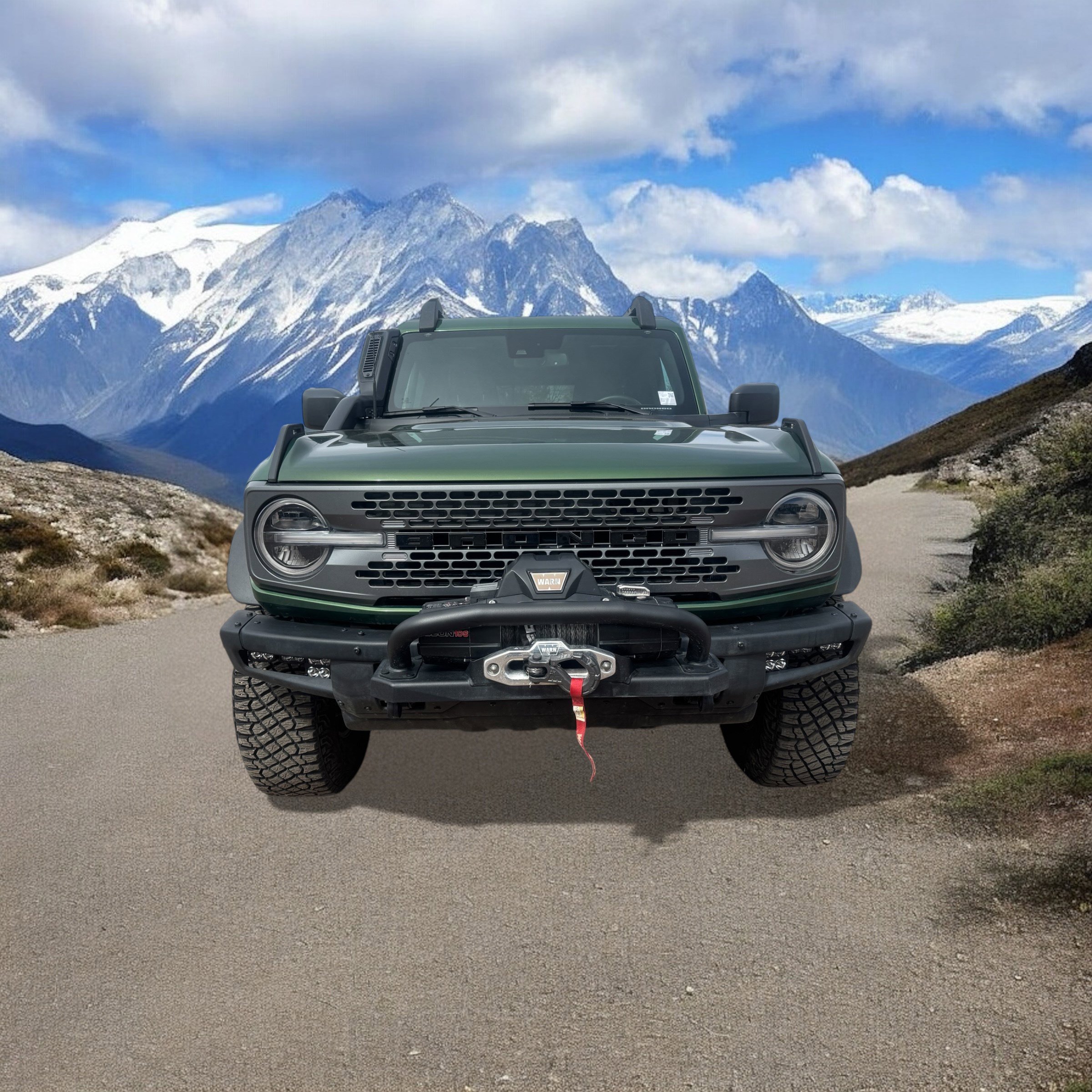 Used 2024 Ford Bronco Everglades image 8