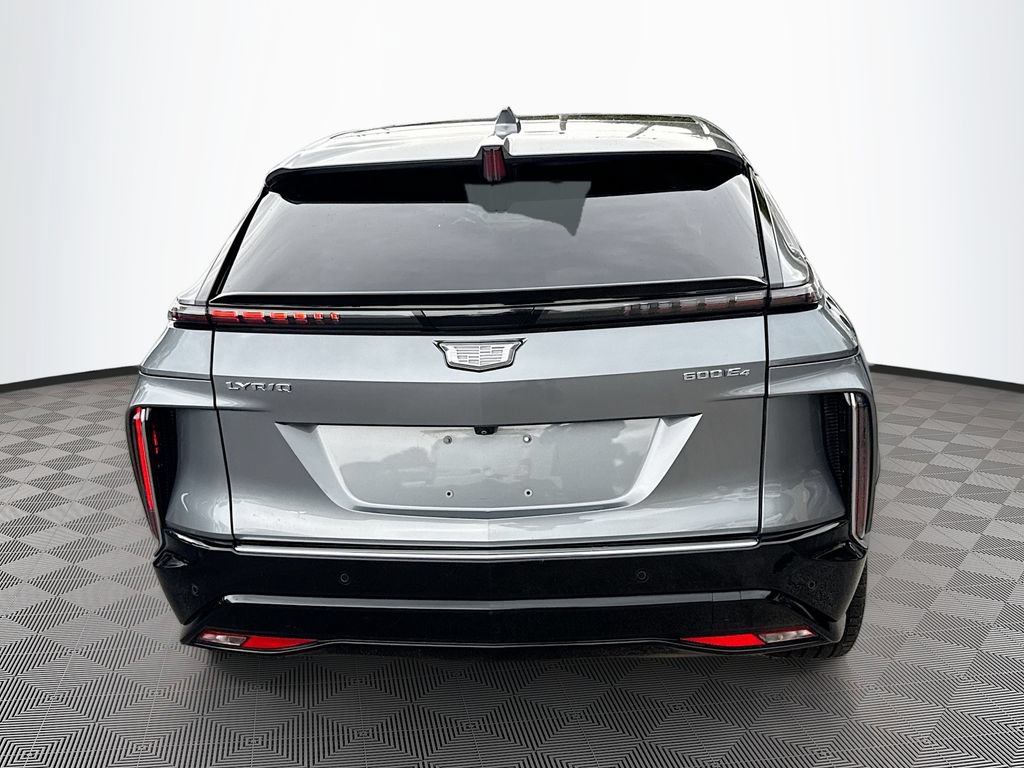Used 2023 Cadillac Lyriq AWD image 7