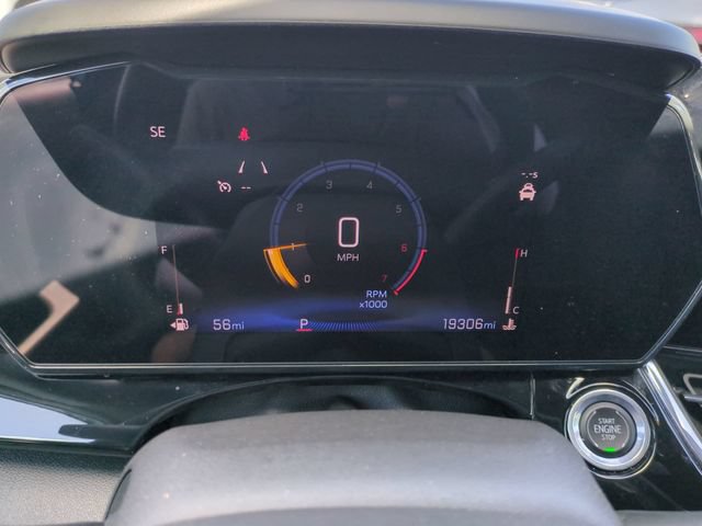 Used 2025 Chevrolet Trax RS w/ Driver Confidence Package FWD image 30