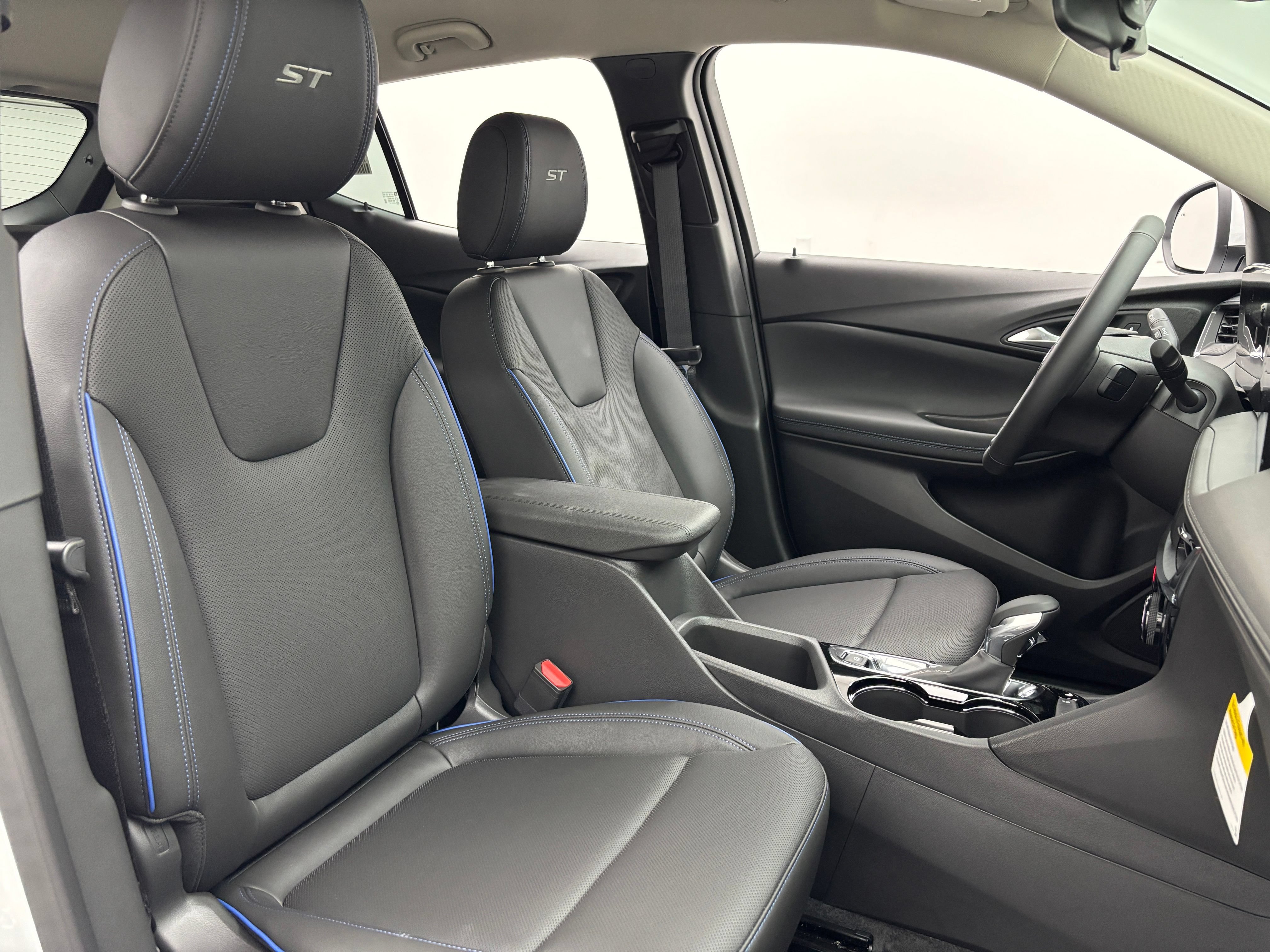 New 2026 Buick Encore GX Sport Touring w/ Advanced Technology Package FWD image 29