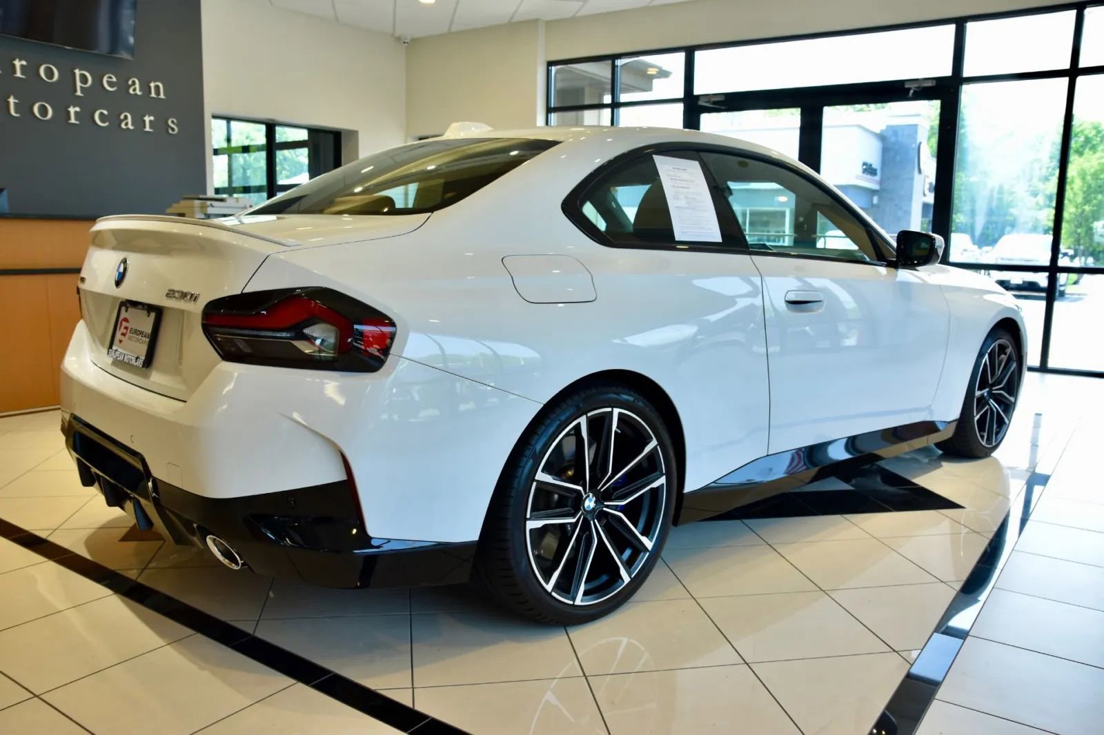 Used 2023 BMW 230i xDrive Coupe w/ Premium Package image 6