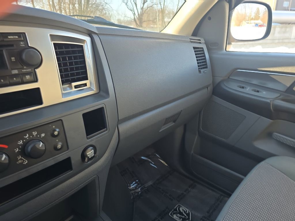 Used 2007 Dodge Ram 2500 Truck SLT image 32