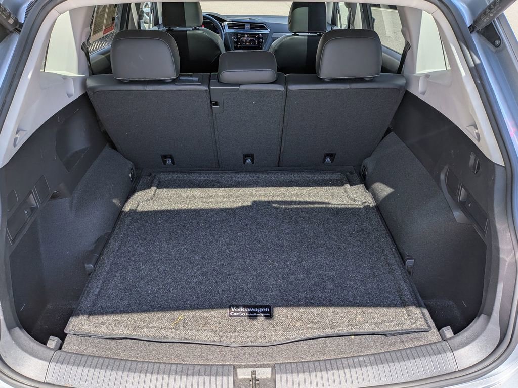 Used 2024 Volkswagen Tiguan SE w/ Panoramic Sunroof Package AWD/4WD image 30
