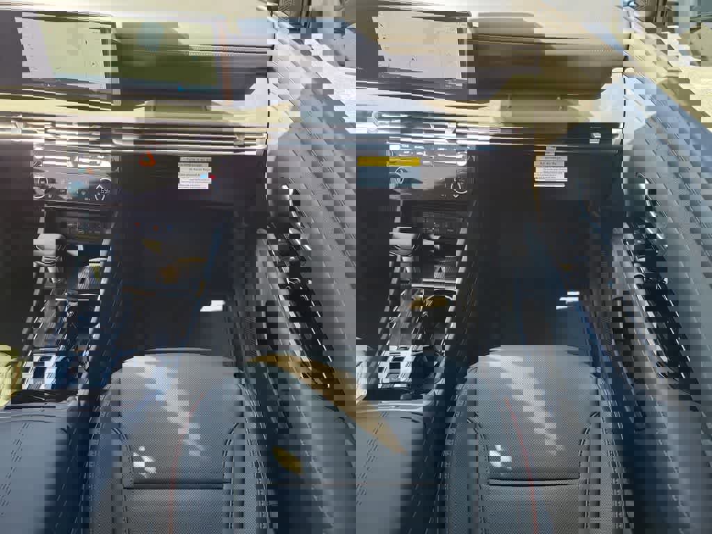 New 2025 Hyundai Santa Cruz Limited image 12