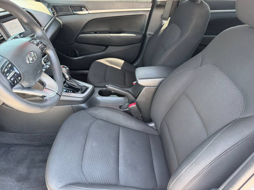 Used 2020 Hyundai Elantra SE w/ Cargo Package (C1) FWD image 10