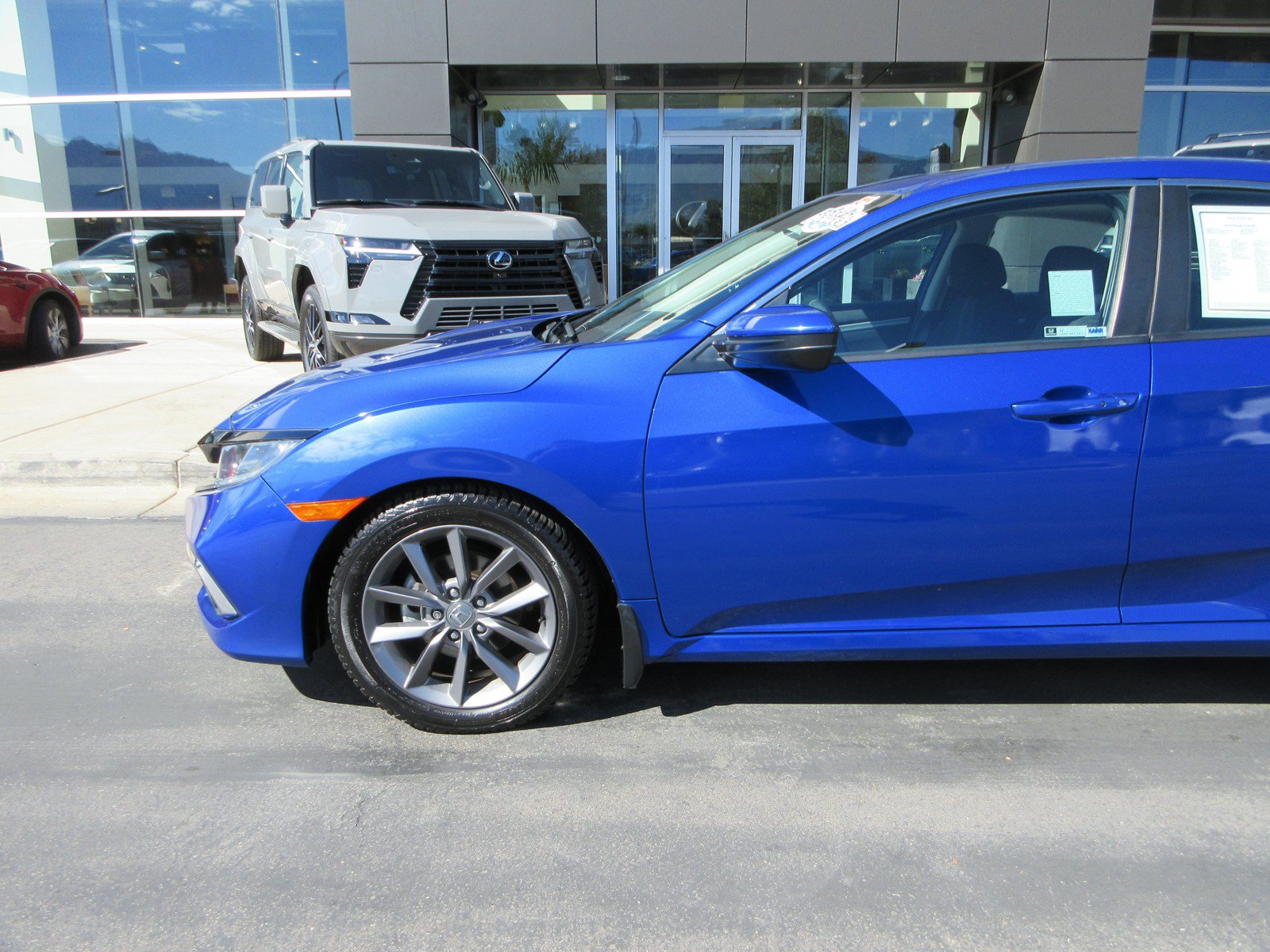 Used 2019 Honda Civic EX image 2