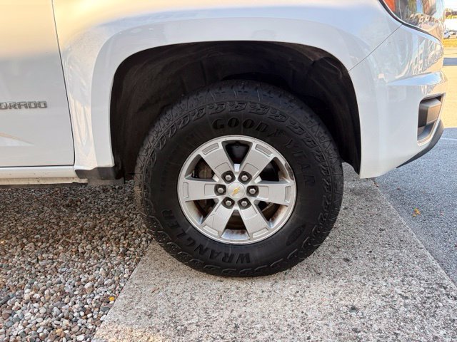 Used 2016 Chevrolet Colorado W/T w/ WT Convenience Package AWD/4WD image 13