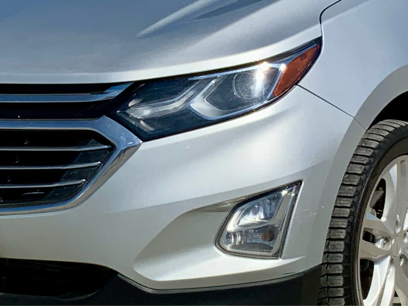 Used 2019 Chevrolet Equinox Premier AWD/4WD image 12