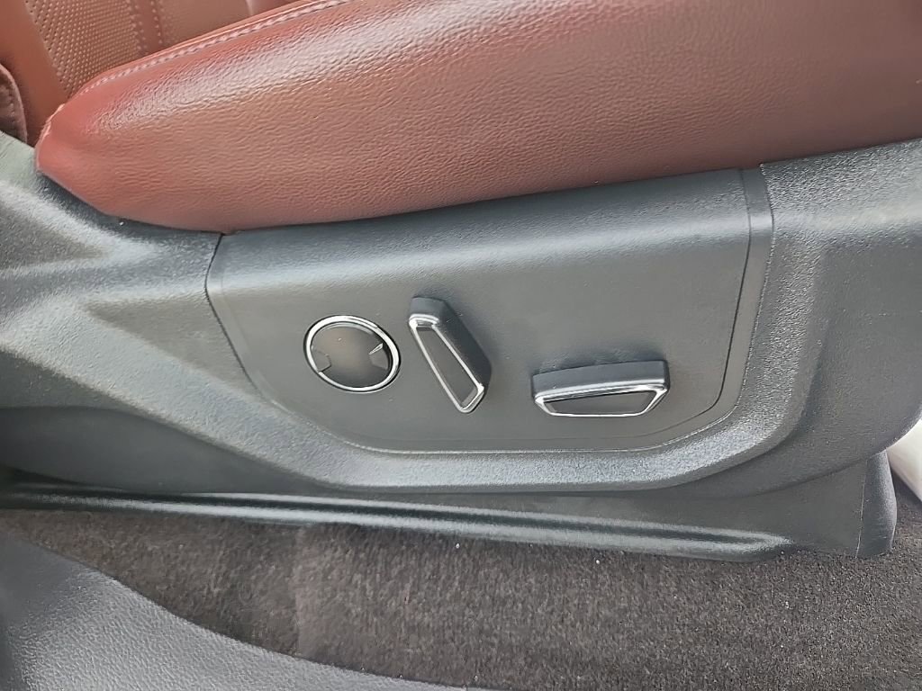 Used 2023 Ford Expedition Max Limited image 34