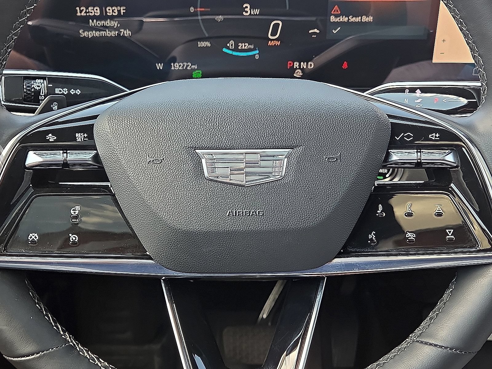 Used 2024 Cadillac Lyriq Luxury w/ LPO, Floor Liner Package AWD/4WD image 30