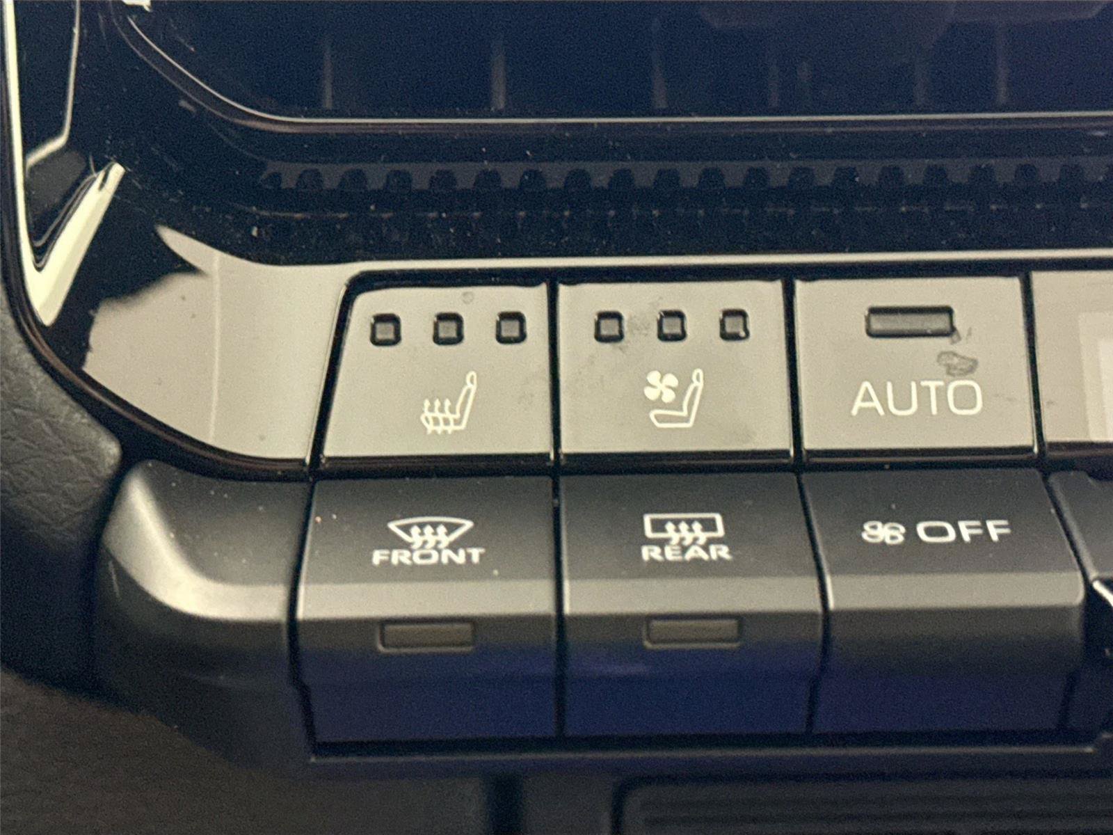 Used 2025 Toyota Land Cruiser w/ Premium Package AWD/4WD image 8