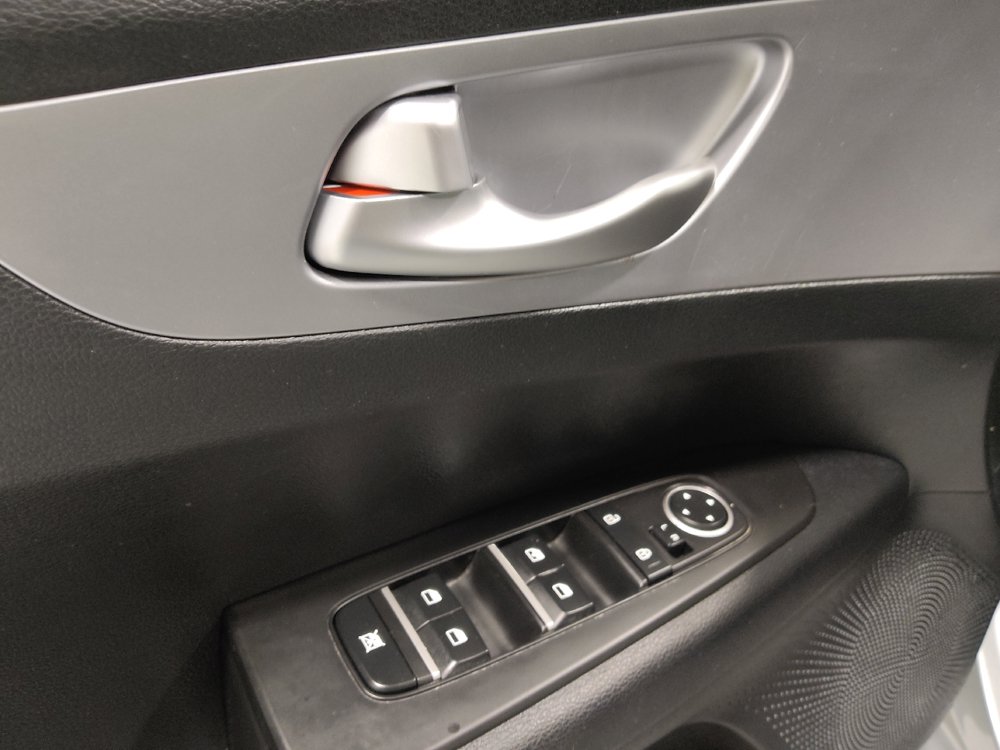 Used 2022 Kia Forte LXS FWD image 27