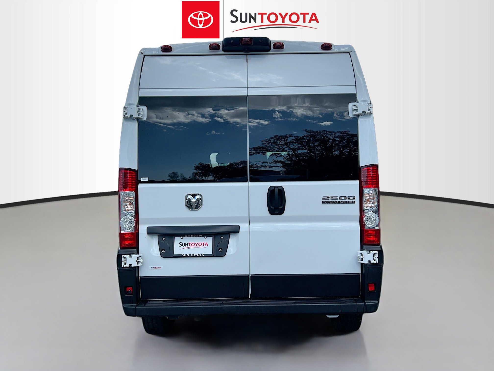 Used 2023 RAM ProMaster 2500 FWD image 5