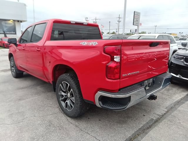 Used 2022 Chevrolet Silverado 1500 LT AWD/4WD image 5